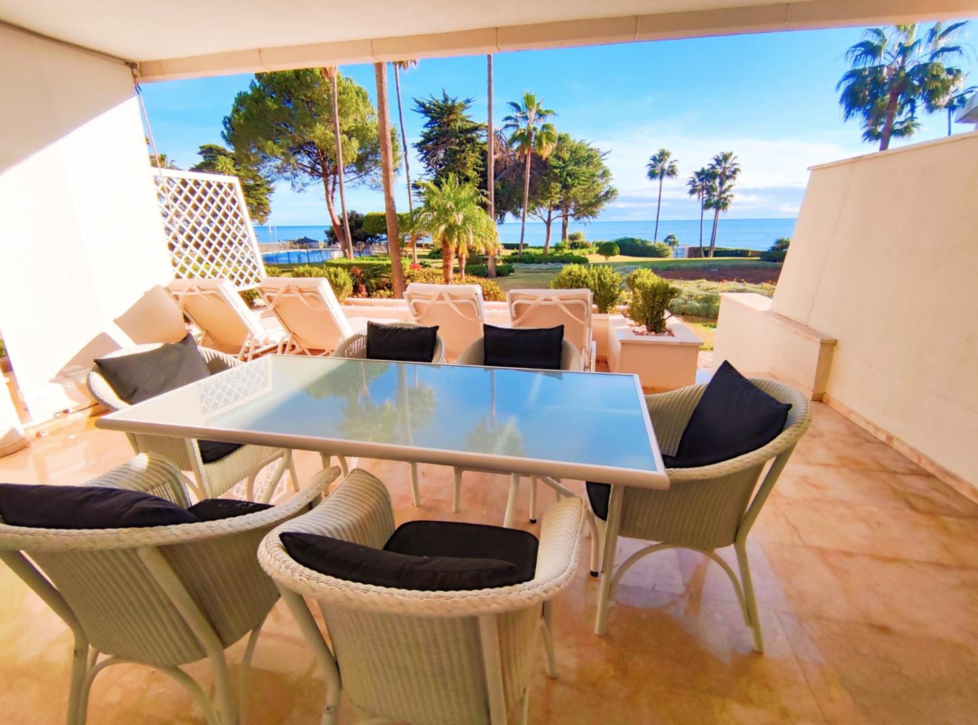 Luxury Frontline Residence Ehhouse Estepona Eksteriør bilde