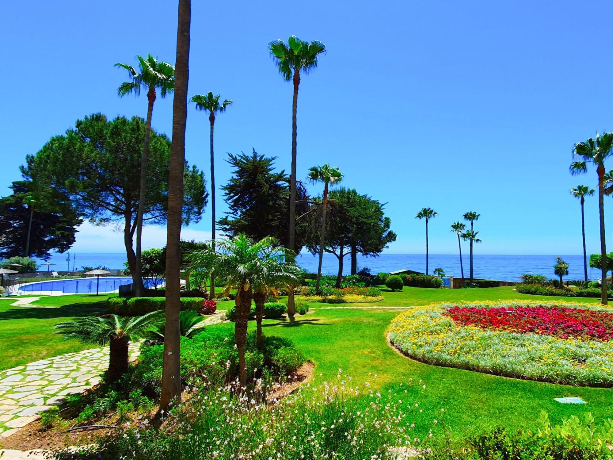 Luxury Frontline Residence Ehhouse Estepona Eksteriør bilde