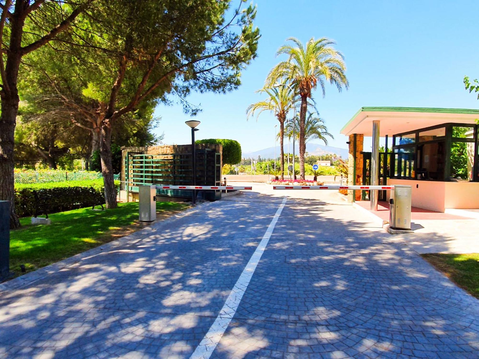Luxury Frontline Residence Ehhouse Estepona Eksteriør bilde